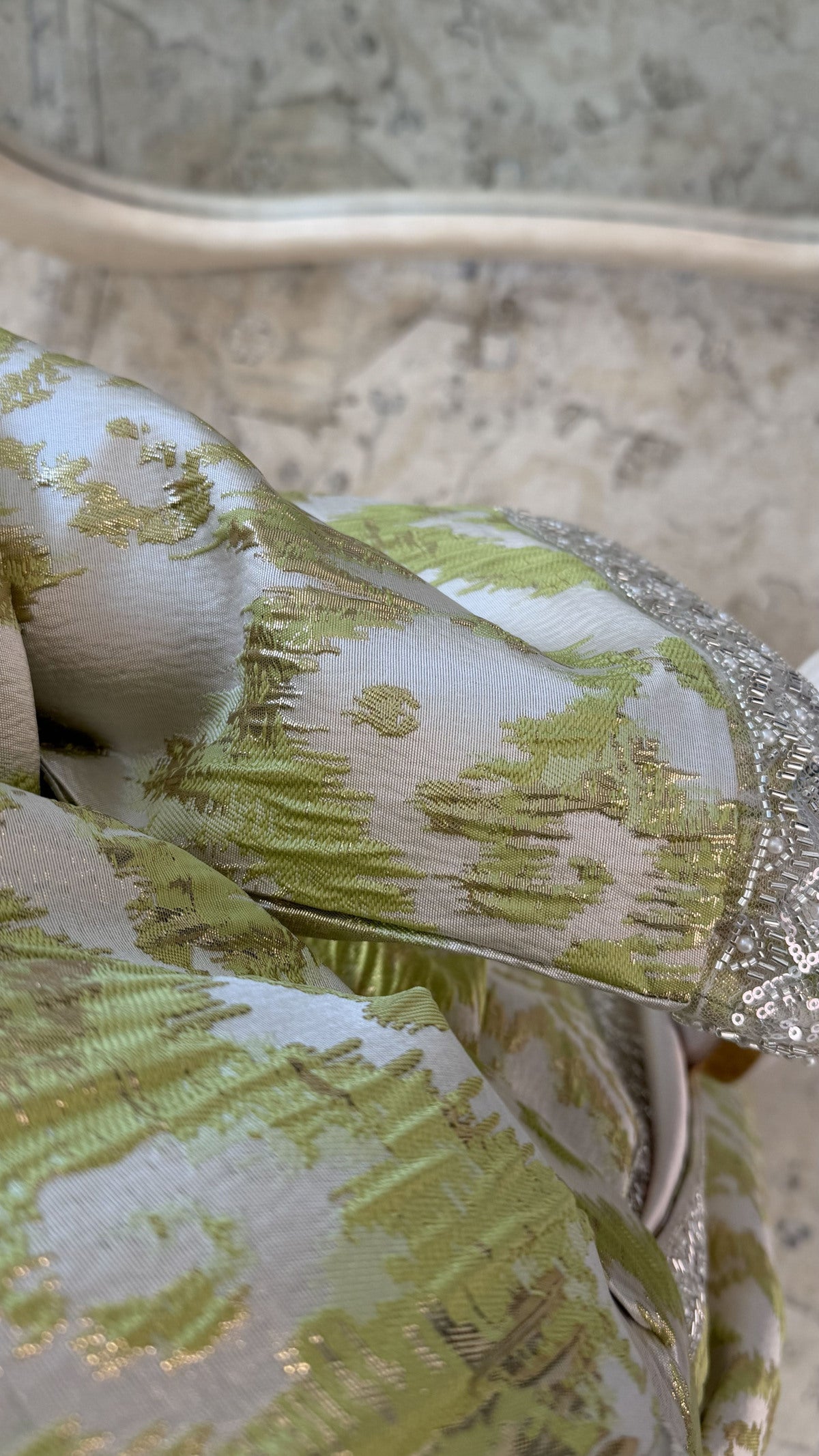 Ilyana Brokat Abaya Set