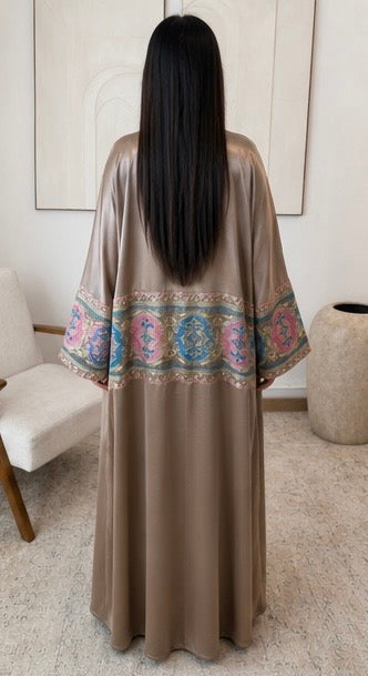 Samya Besticktes Abaya Kleid